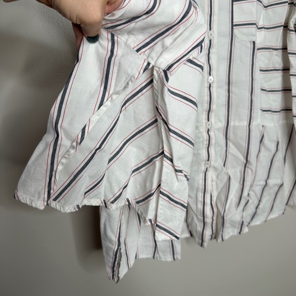 Two by Vince Camuto Striped Button Down Shirt Women's 1X White Navy Bell Sleeve - Picture 2 of 6